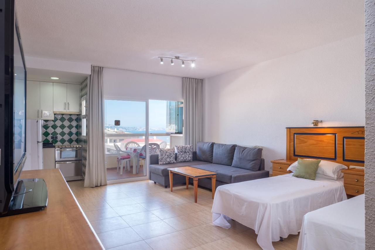 פואנגירולה Pyr Aparthotel Studio מראה חיצוני תמונה